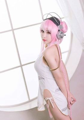 超兴奋的朋友妈妈_1080全集在线观看
