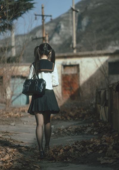年轻的小姨韩国_BD国语BD在线观看