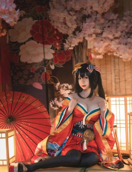 粉嫩小箩莉奶水四溅在线观看_剧情片HD高清在线观看