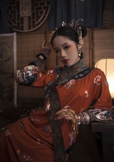 贵女调教记1v'i_蓝光高清迅雷在线观看