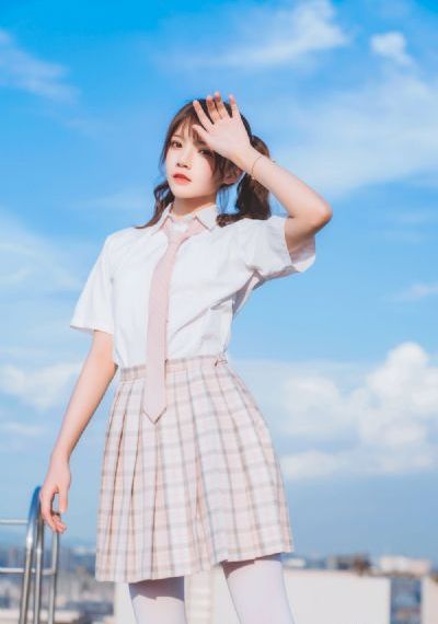 韩国太太的_720迅雷电影在线